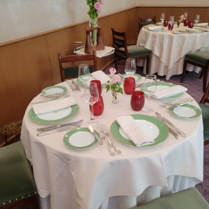 披露宴会場のテーブルセットサンプル|693106さんのフランス料理 アルピーノの写真(2063198)