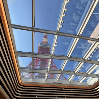 チャペルから見上げる東京タワー。