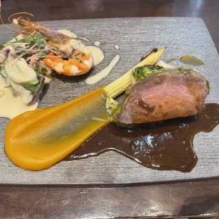 メイン