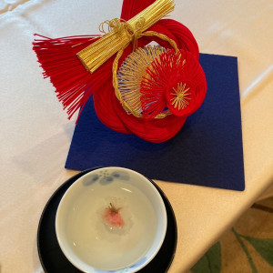 お祝いの桜茶をいただきました|693485さんのホテルオークラ福岡の写真(2058925)