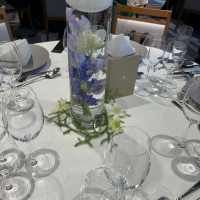 テーブルのお花。水中花