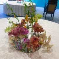 欅の間テーブル装花