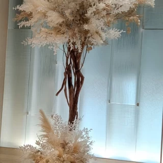チャペル前の装花