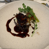 牛フィレ肉　アワビ　トリュフの贅沢な一皿