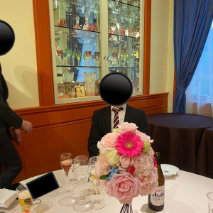会場とテーブル装花|693811さんのフランス料理店 ラ・ロシェル福岡の写真(2072066)