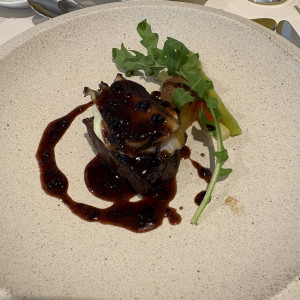 牛フィレ肉　アワビ　トリュフの贅沢な一皿|693811さんのマリーゴールド山口の写真(2534163)
