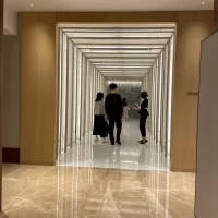 チャペル前通路