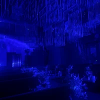 チャペルでの光の演出です。