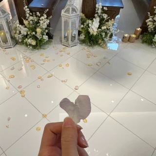 フラワーシャワー