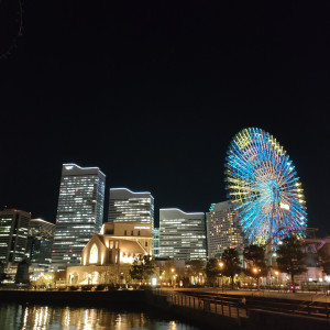 夜景がキレイな外観！ 季節によっては観覧車の色が変わる！|694684さんのアニヴェルセル みなとみらい横浜の写真(2071176)