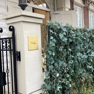 イギリス邸宅風の会場入口