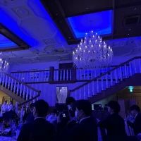 披露宴入場