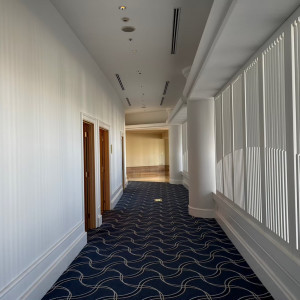 ガーデン横の廊下|695056さんのヨコハマ グランド インターコンチネンタル ホテルの写真(2073109)