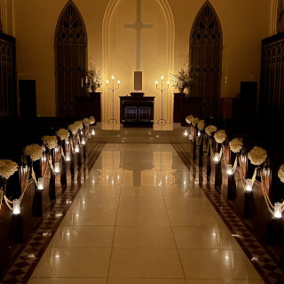 挙式会場の雰囲気です。キャンドルがとても綺麗でした。