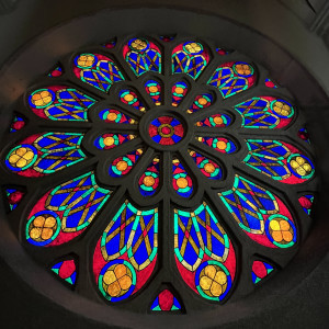 特徴的なステンドグラス|695226さんのサンタガリシア大聖堂の写真(2079820)