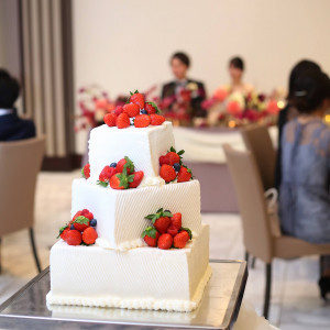 ケーキは中央に置いてもらいました|695305さんのシェラトン・グランデ・トーキョーベイ・ホテルの写真(2083250)