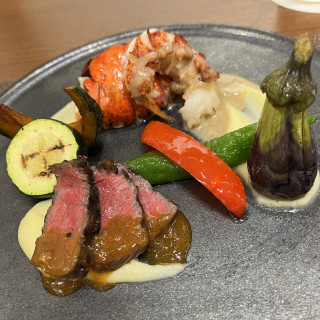 メインの肉料理