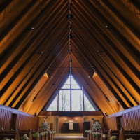 静かで感動する式でした。