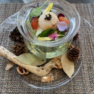 レストランウェディングということもあり料理がおいしかったです