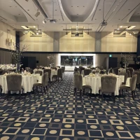 オープンキッチンのある会場