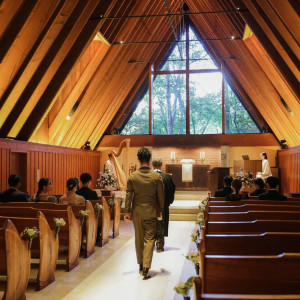 新郎入場|695715さんの星野リゾート 軽井沢ホテルブレストンコートの写真(2512134)