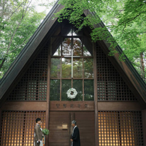 牧師さんとの会話|695715さんの星野リゾート 軽井沢ホテルブレストンコートの写真(2512123)