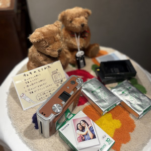 チェキ持込可能。ゲスト控え室に置いてありました|695806さんのリストランテASO (ひらまつウエディング)の写真(2563947)