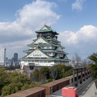 屋上からの大阪城天守閣です