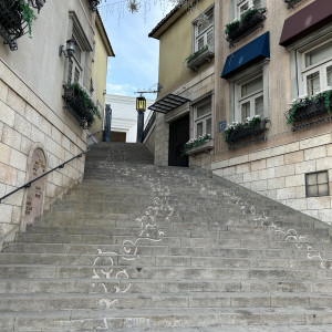 ヨーロッパ風の大階段|695908さんの覚王山ル・アンジェ教会の写真(2081665)