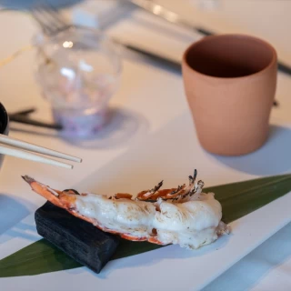 オマール海老の熾火焼き