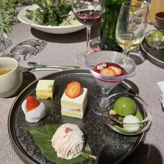 複数のデザートがプレートとなっていました