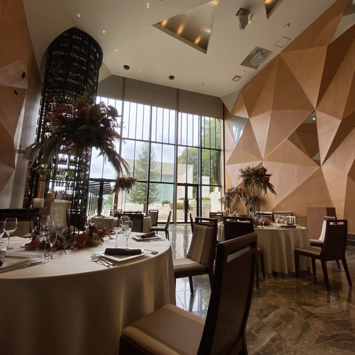 大きな窓もあり