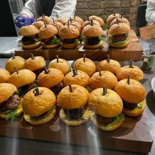 どのお料理も美味しかったですがミニハンバーガー大人気でした！