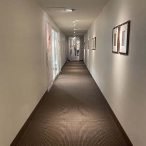 ブライダルサロンの廊下です|696760さんのホテル日航成田の写真(2107923)