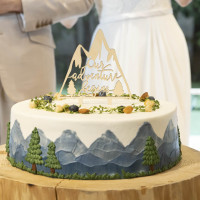 山のデザインケーキ