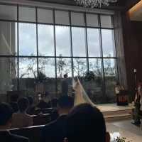 チャペル装花は一番下のプランで十分でした。
