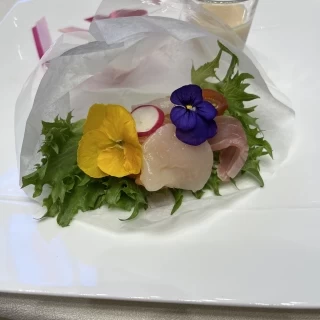 オーソドックスなメニューの1品目