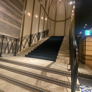 披露宴会場横の大階段|696906さんのインフィニート 名古屋＜エルフラットグループ＞の写真(2090359)