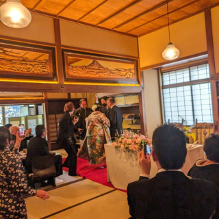披露宴中