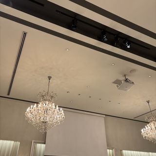 披露宴会場のシャンデリア