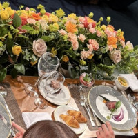 新郎新婦側の料理配膳