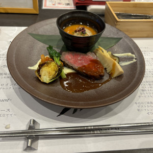 試食のメイン料理です。通常のコースよりボリュームを増やしてい|697211さんのシャルマンシーナ 東京（CHARMANT SCENA TOKYO）の写真(2093072)
