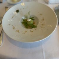 まずは食欲をそそる一品