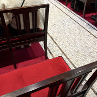 ゲストの椅子は疲れにくい低反発になっているとのこと