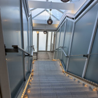 披露宴会場までの道