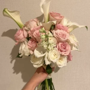花は打ち合わせをし、理想のデザインで作ってもらえます|697581さんのラヴィス ヴィラ スイートの写真(2211656)