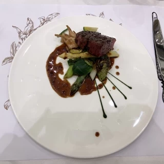 お肉料理