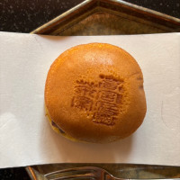 お茶菓子には高宮庭園茶寮の焼印が入ってます。