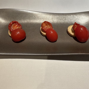 トマトの食べ比べです|698248さんのリストランテKubotsu （ひらまつウエディング）の写真(2103445)