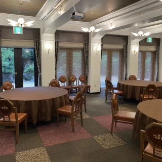 席数も沢山あります。
